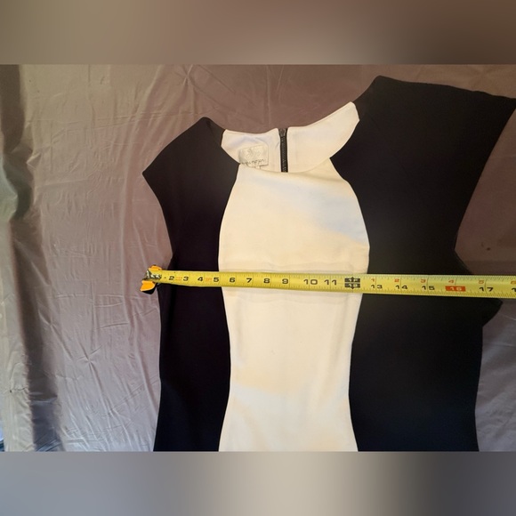 Donna Morgan Black/White Color Block Sleeveless Midi Dress Size 12/Large $168 - Picture 6 of 8